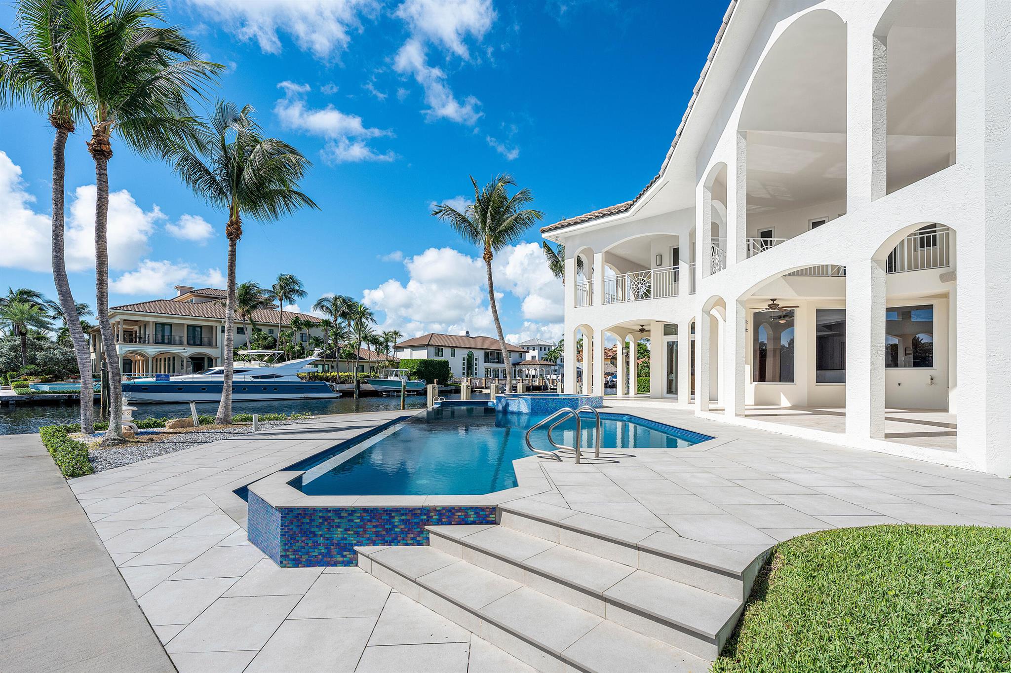 978 Dogwood Drive