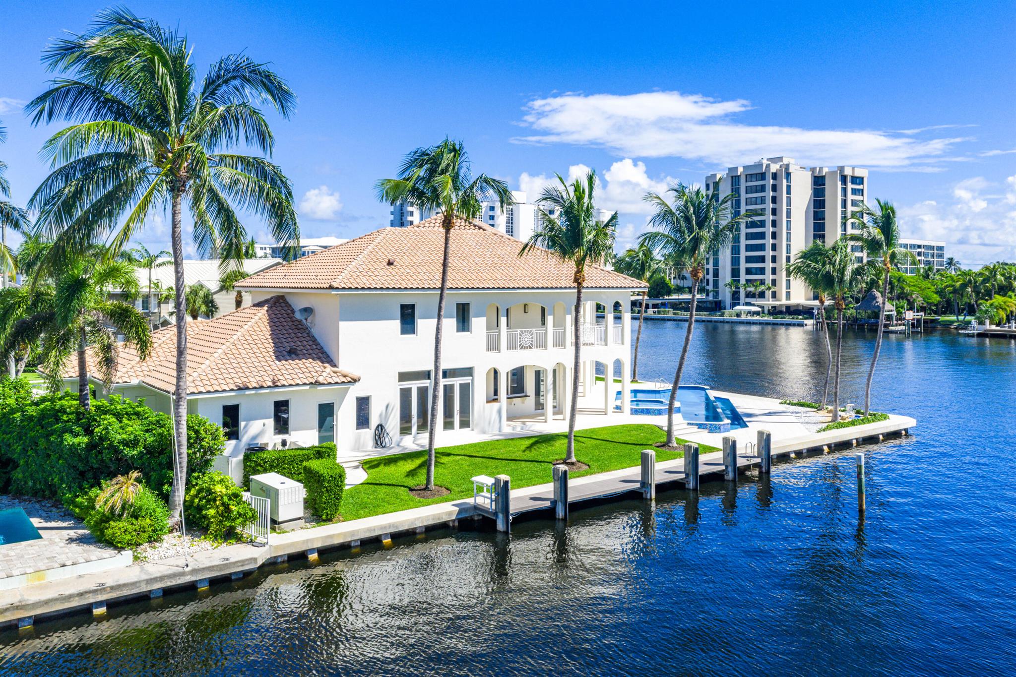 978 Dogwood Drive
