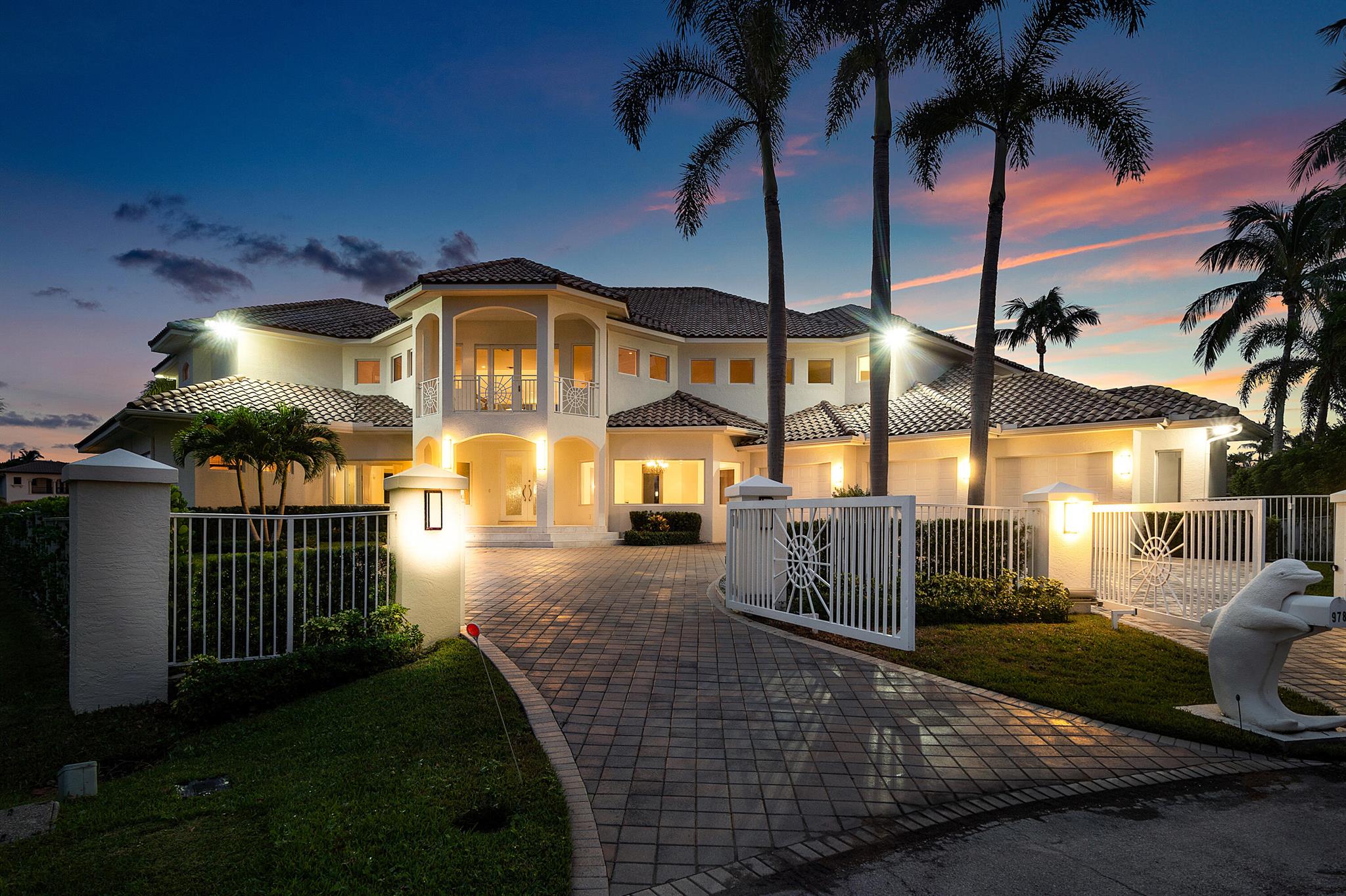 978 Dogwood Drive