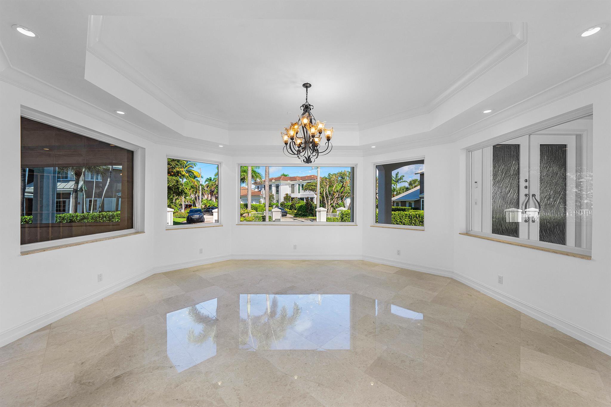 978 Dogwood Drive