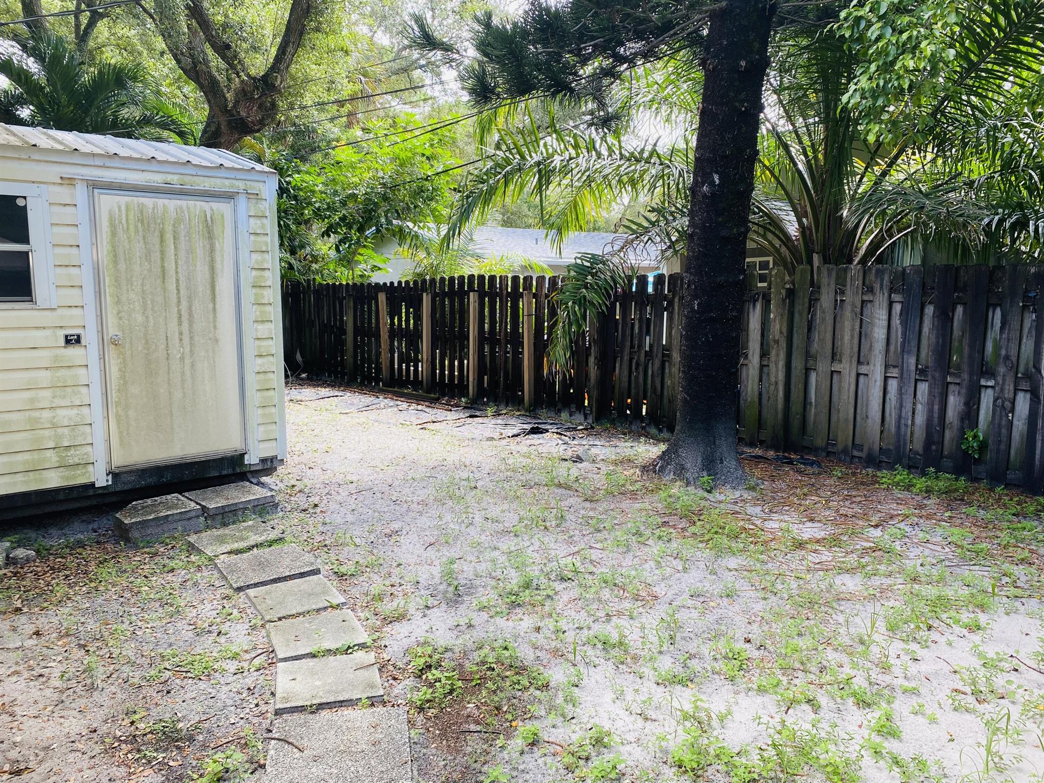 709 SW 13th Avenue 4