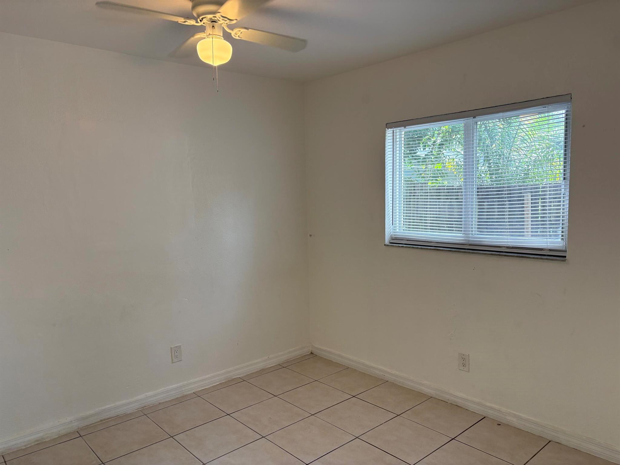 709 SW 13th Avenue 4