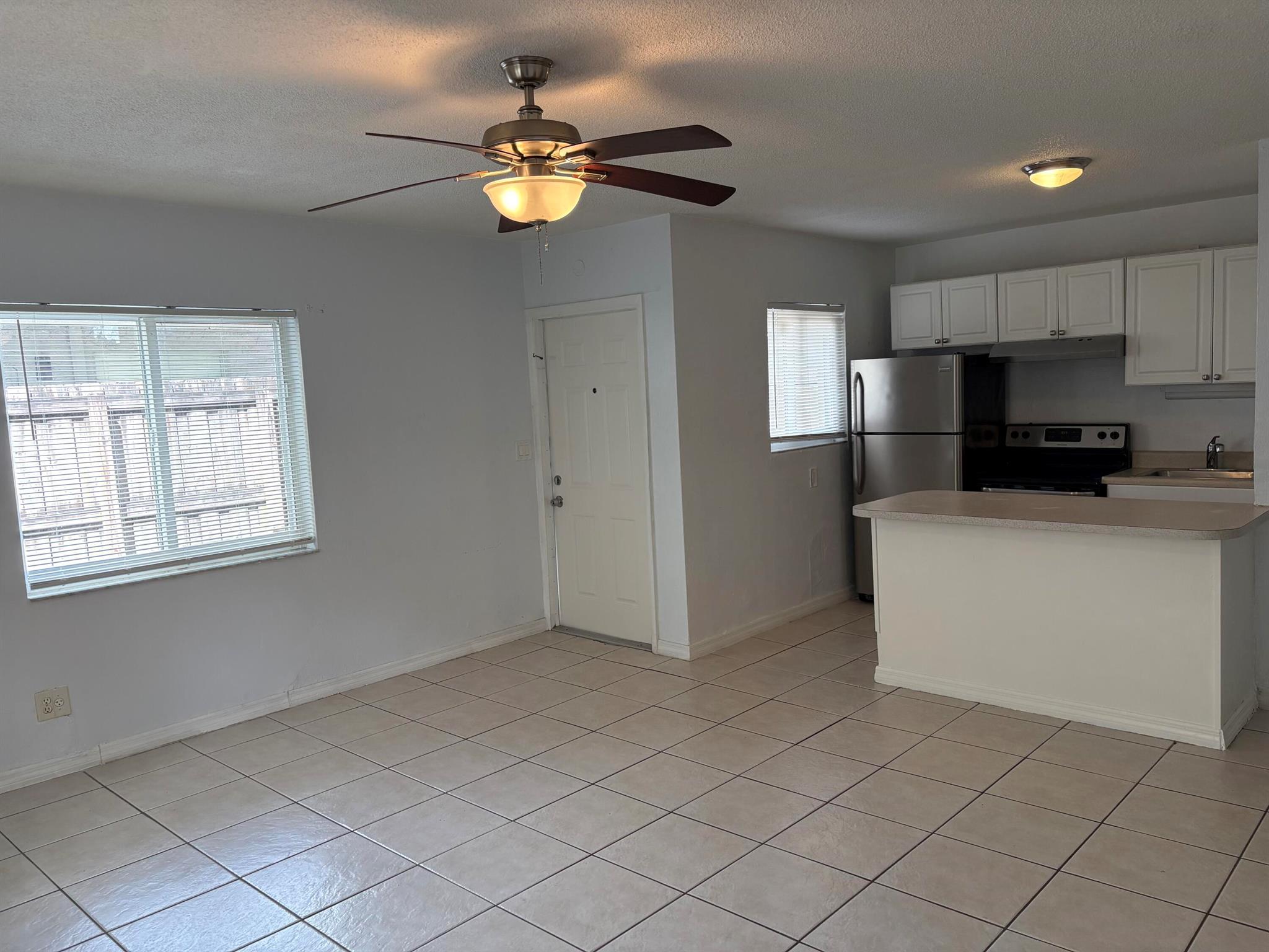 709 SW 13th Avenue 4