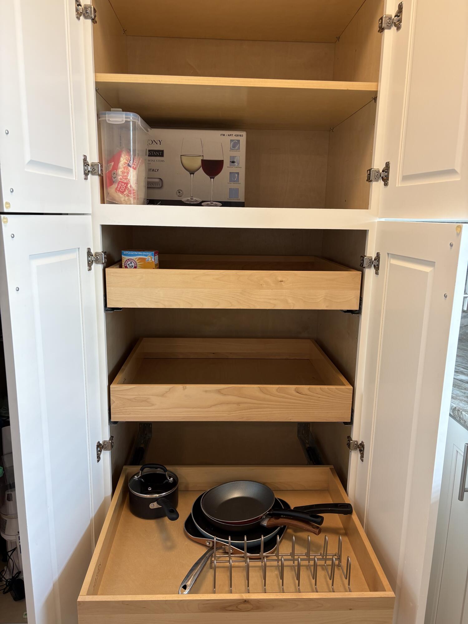 3138 Via Poinciana 306