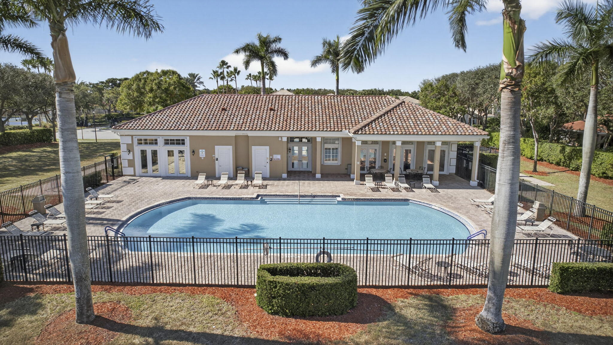 11061 Laurel Walk Road