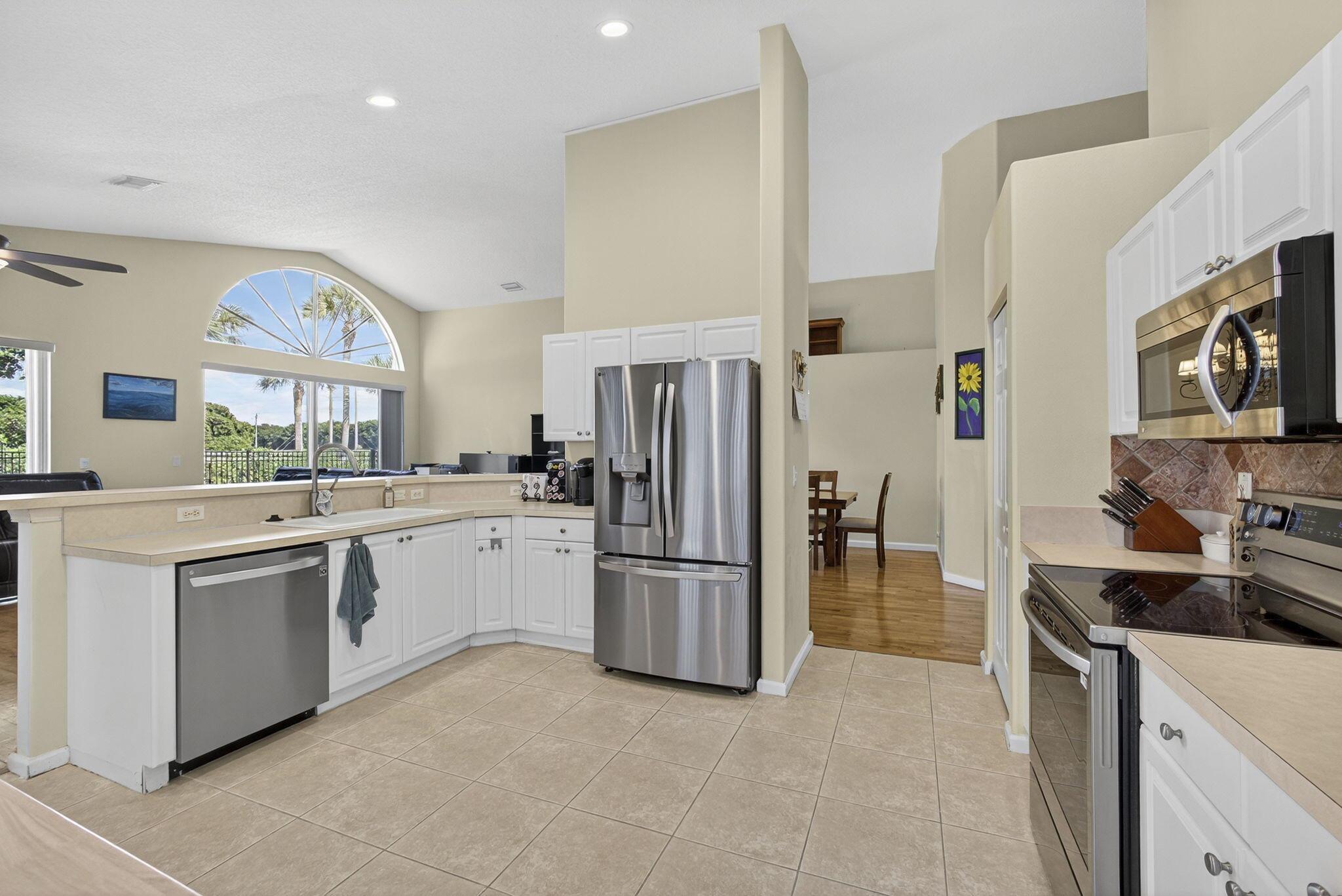 11061 Laurel Walk Road