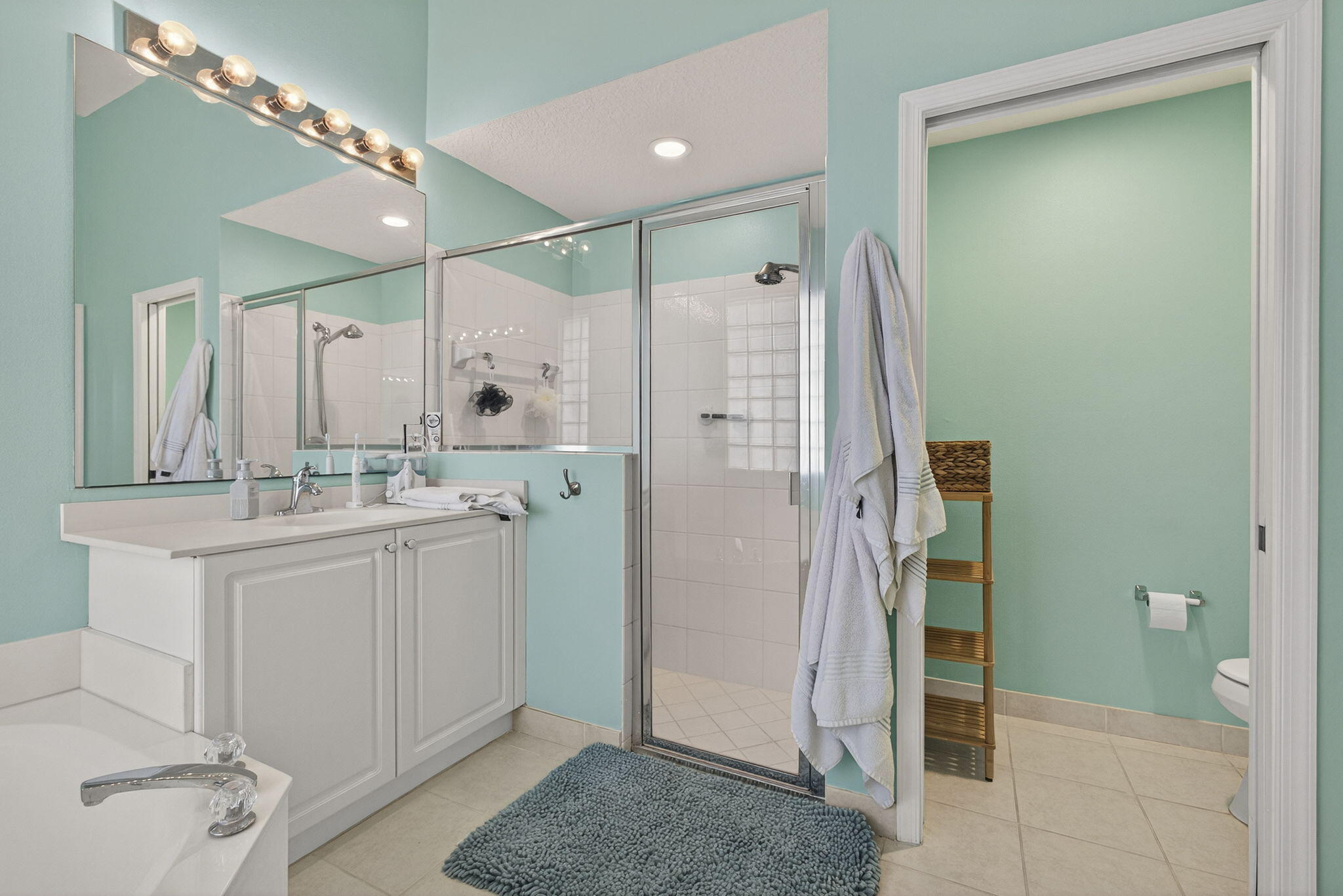 11061 Laurel Walk Road