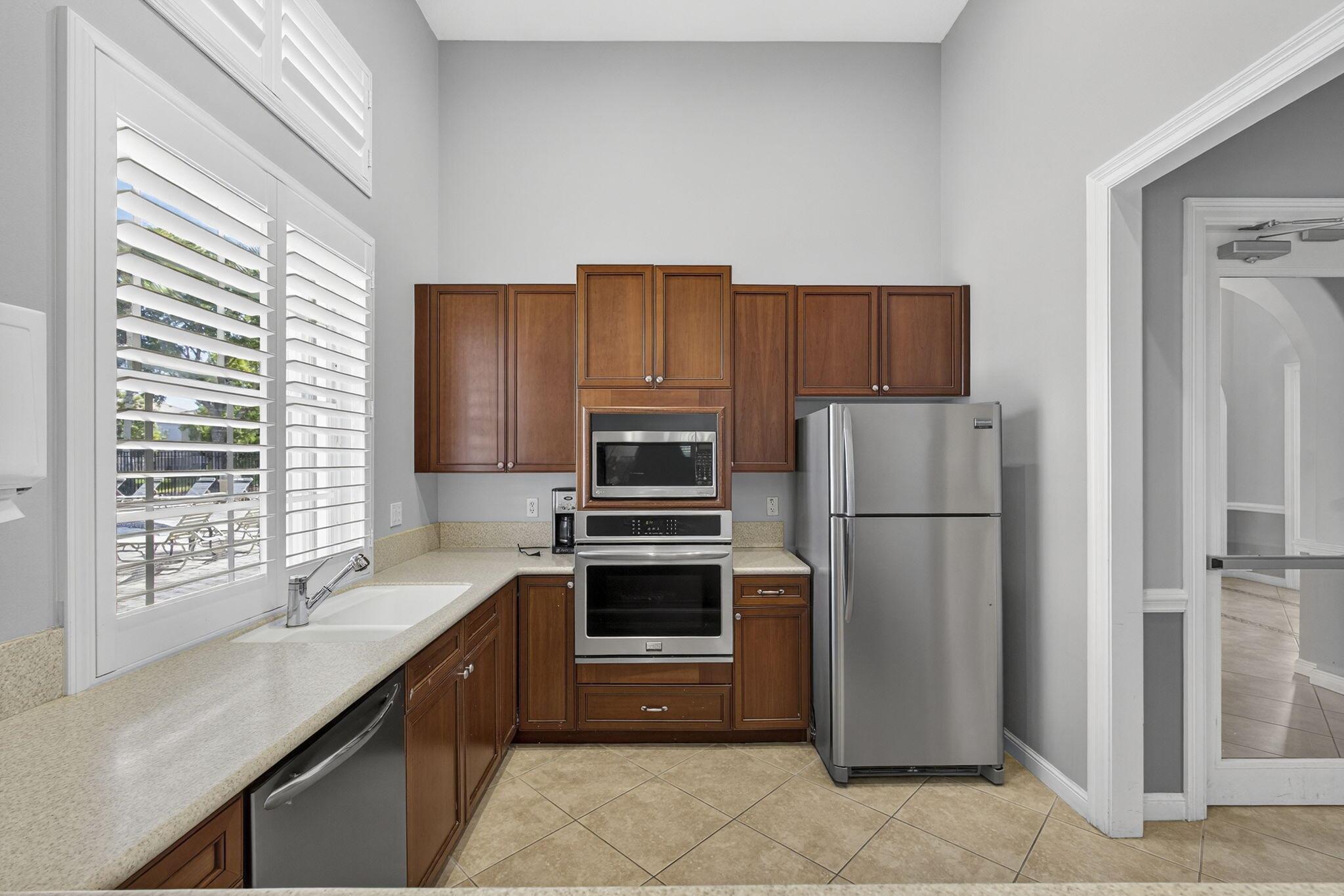 11061 Laurel Walk Road