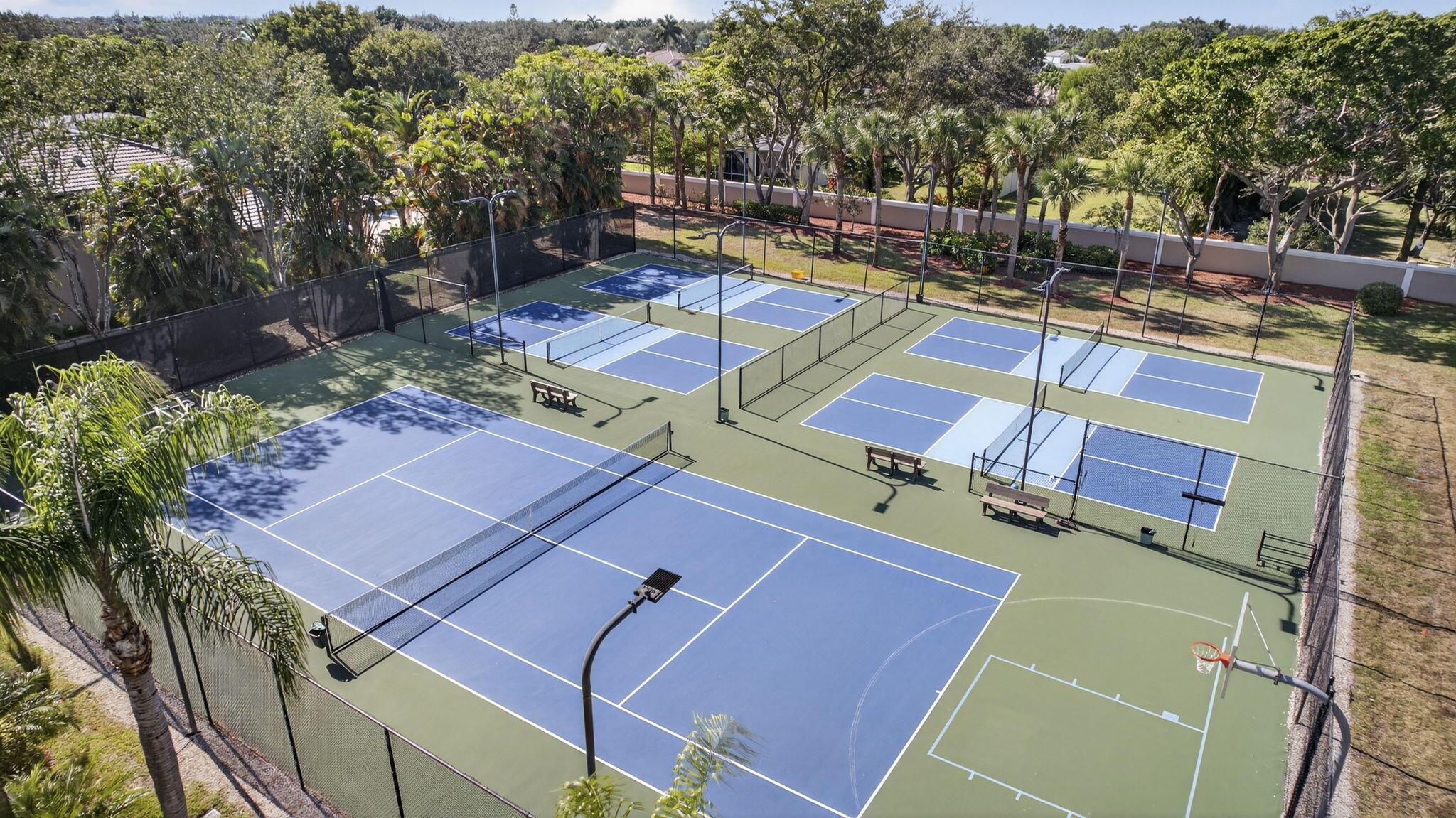 11061 Laurel Walk Road