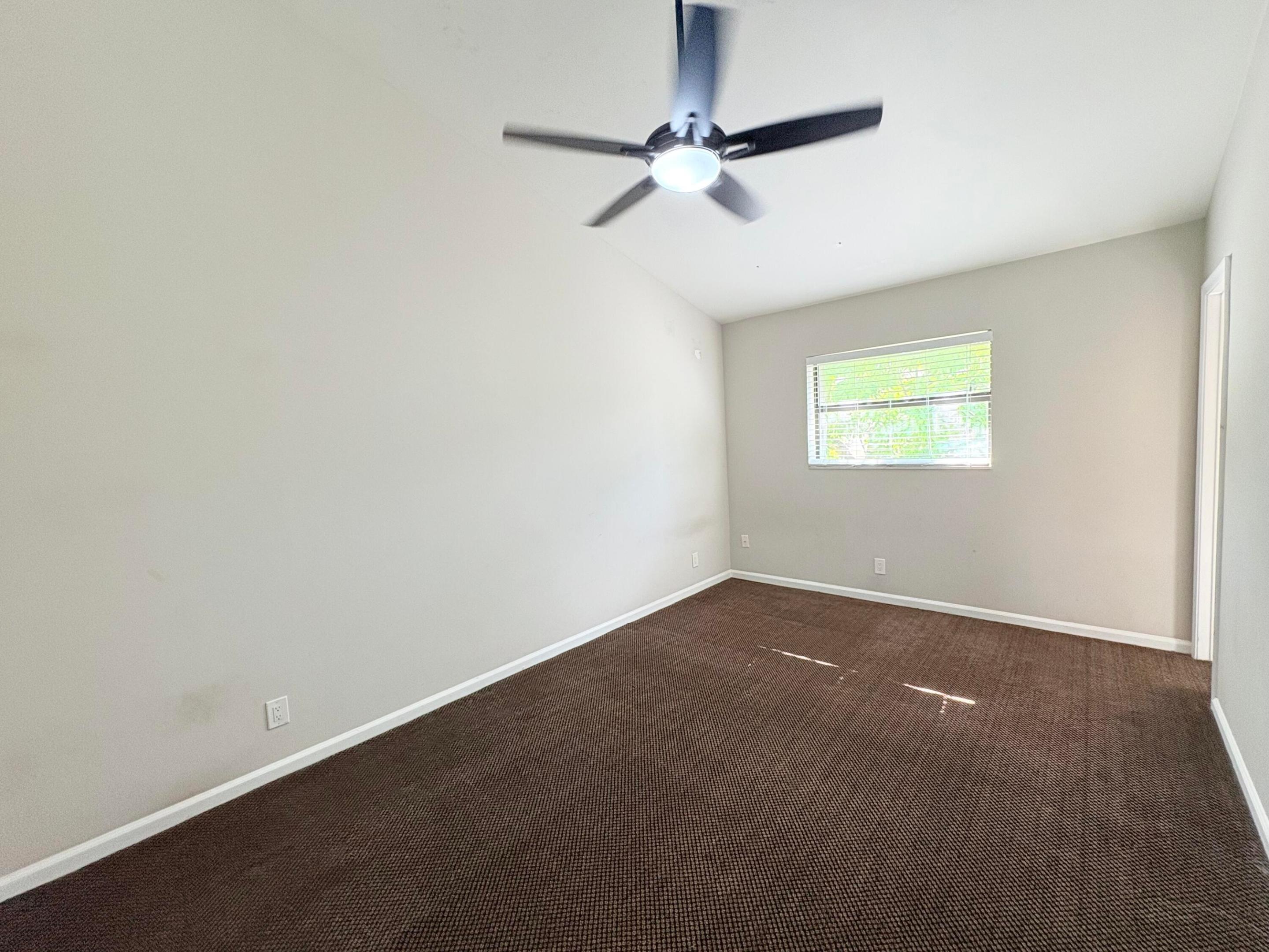 1455 Holly Heights Drive 22