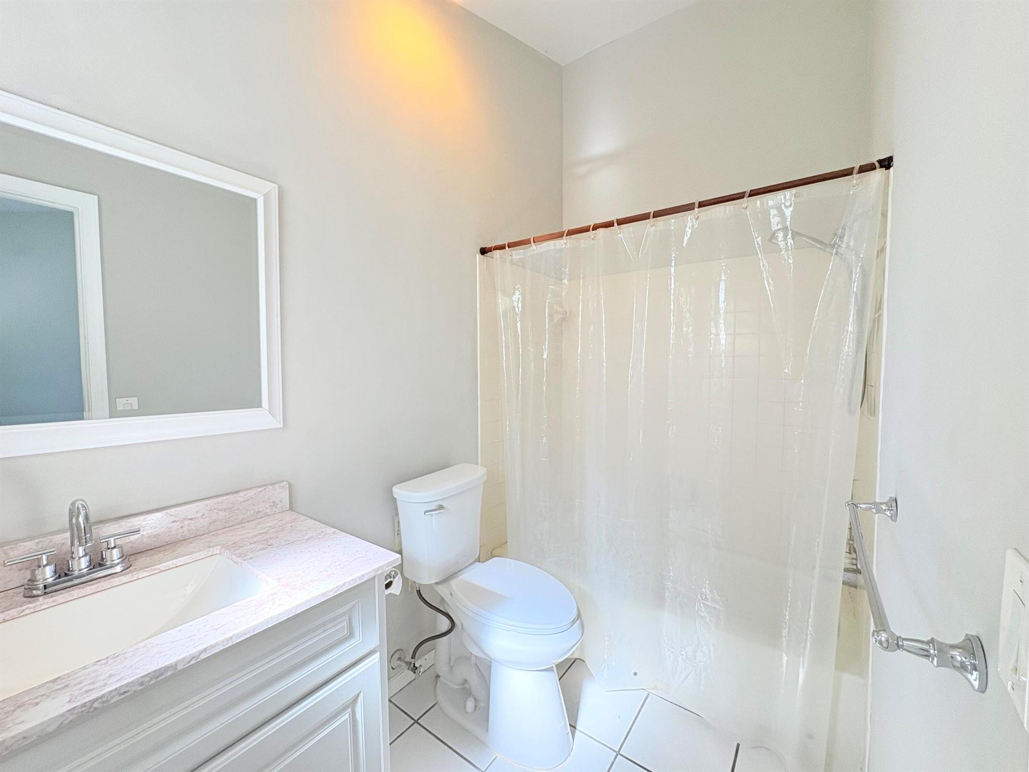 1455 Holly Heights Drive 22