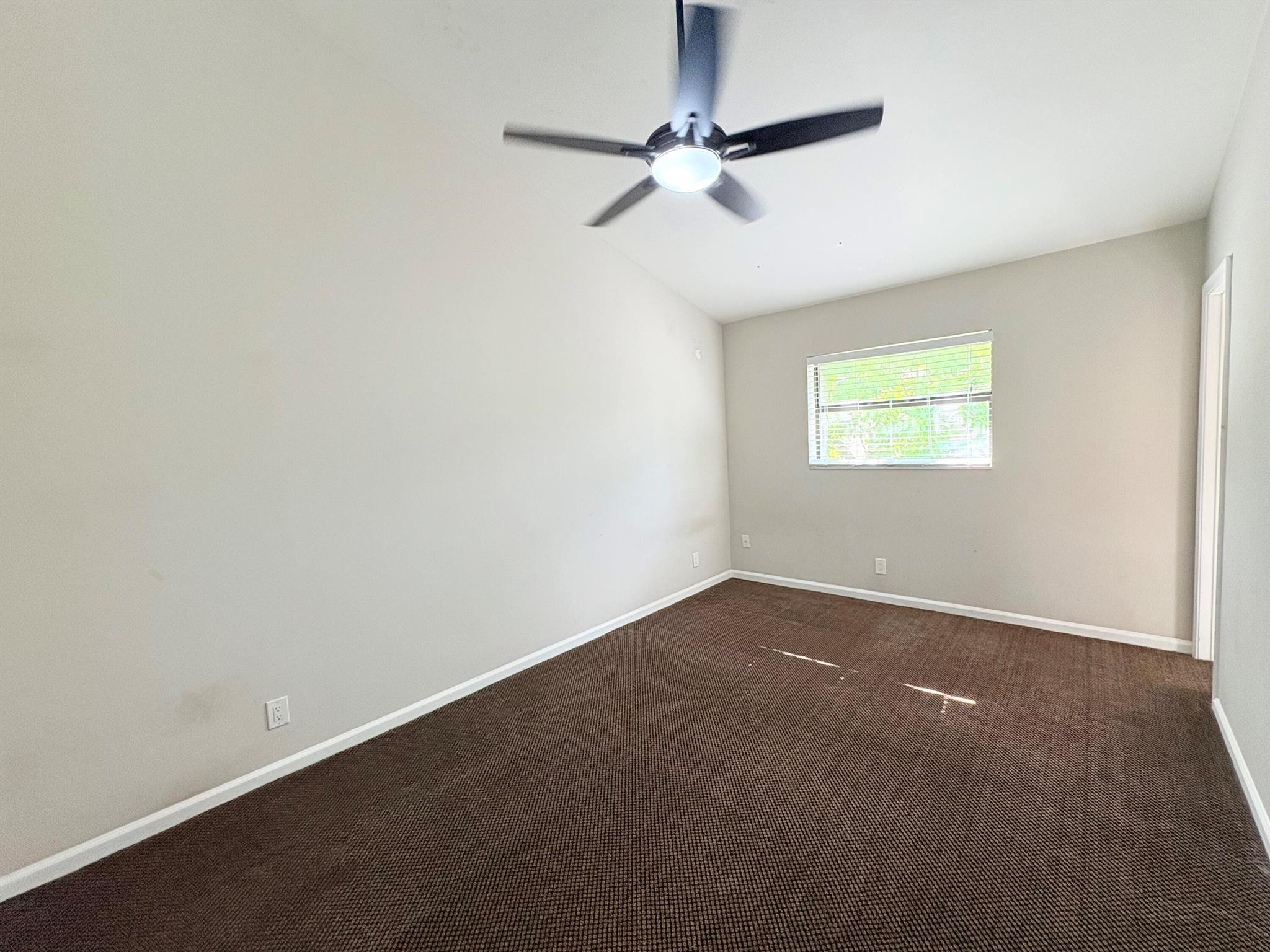 1455 Holly Heights Drive 22