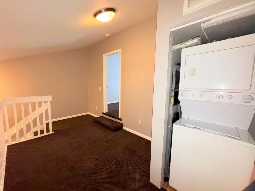 1455 Holly Heights Drive 22