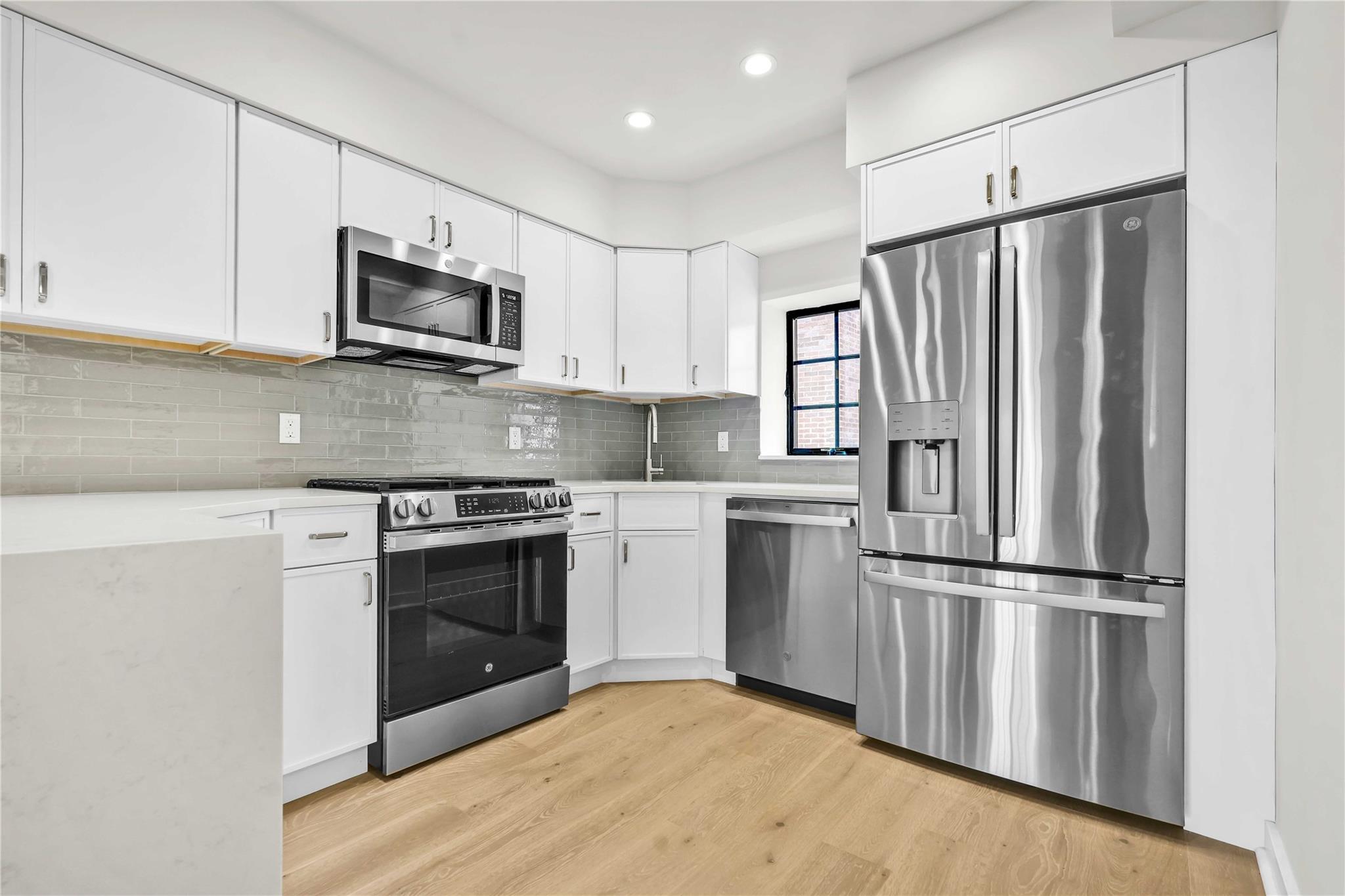 25-25 31st Avenue Unit: 4B