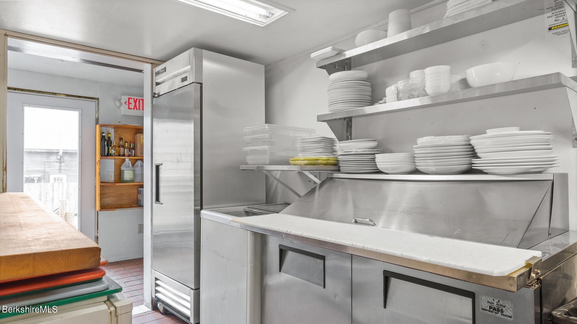 3 Center St