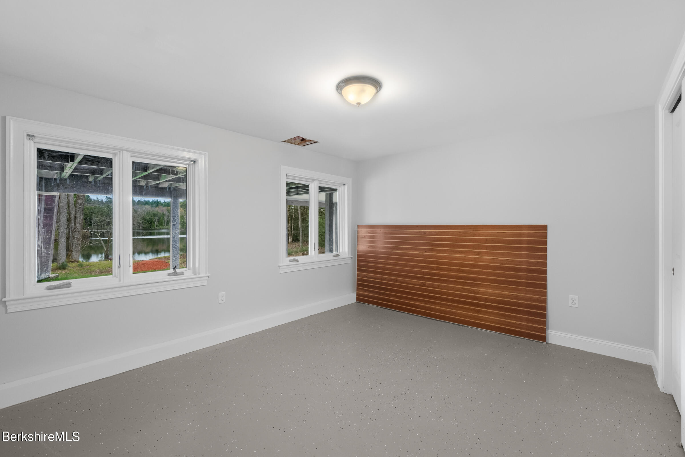10 Antin Rd