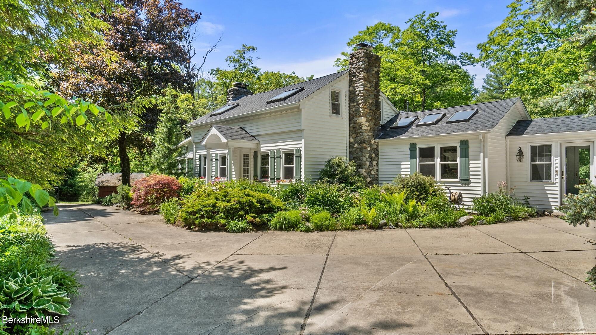 128 Great Barrington Rd