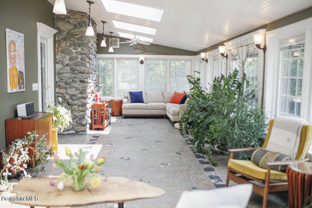 128 Great Barrington Rd