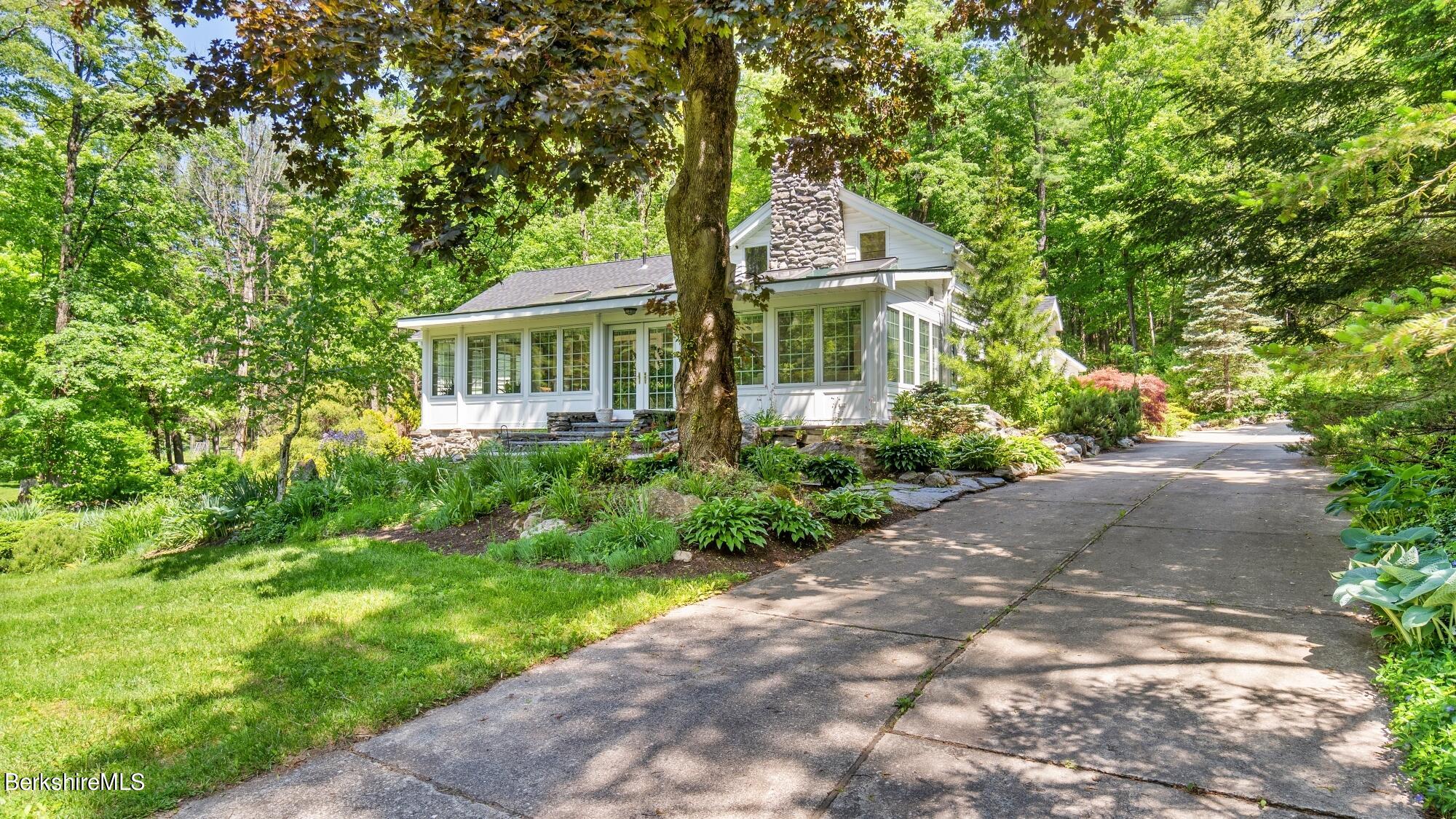 128 Great Barrington Rd
