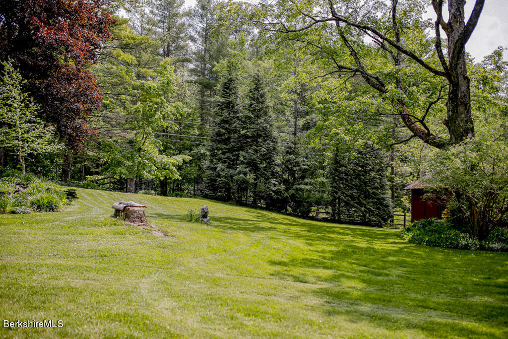 128 Great Barrington Rd