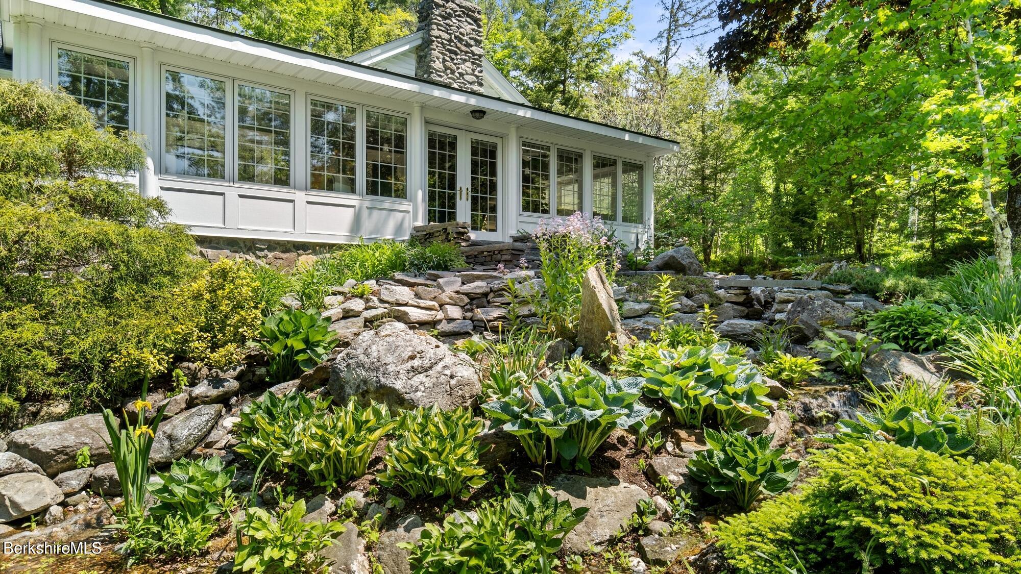 128 Great Barrington Rd