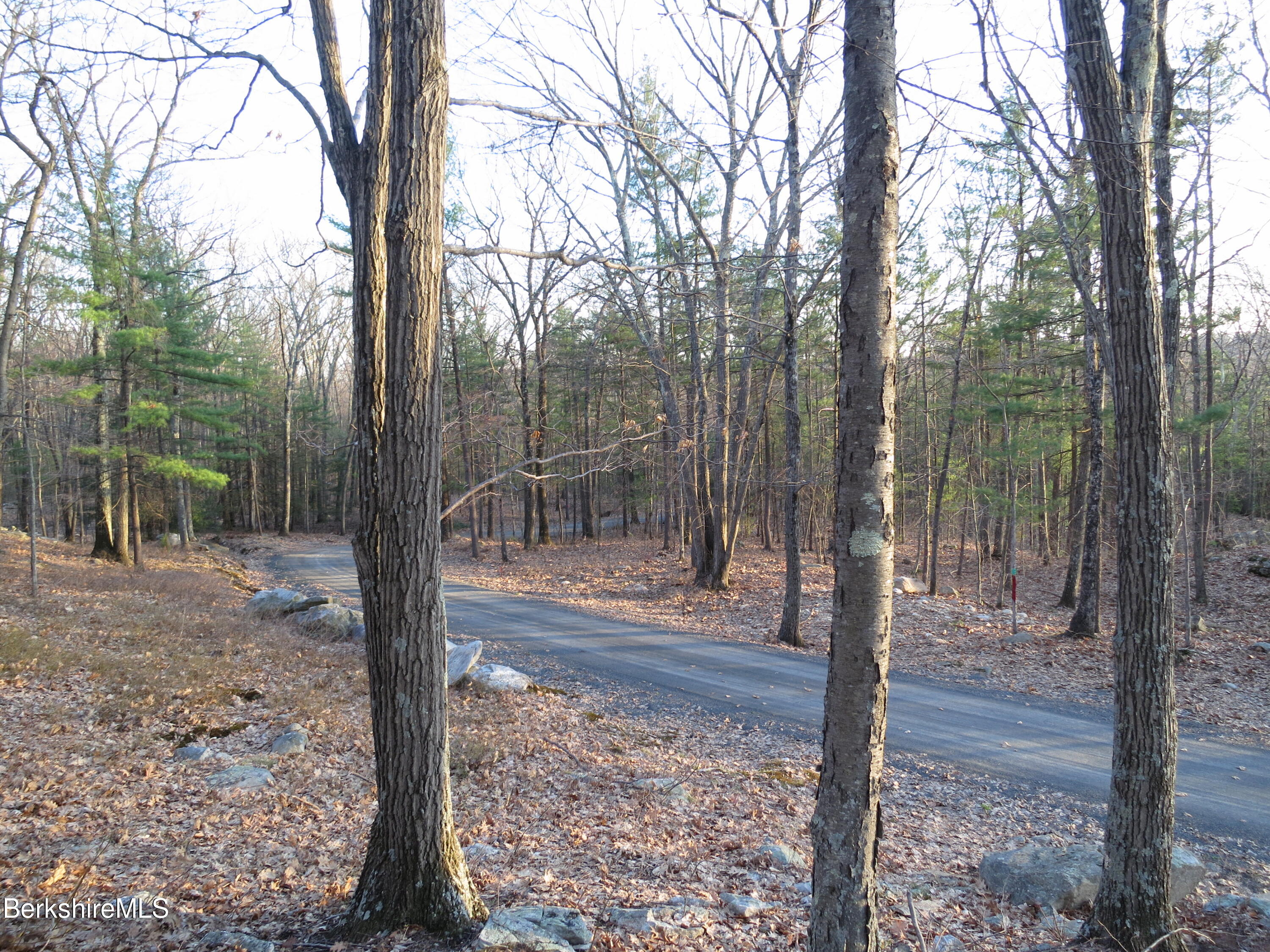 32 Sumner Mountain Rd