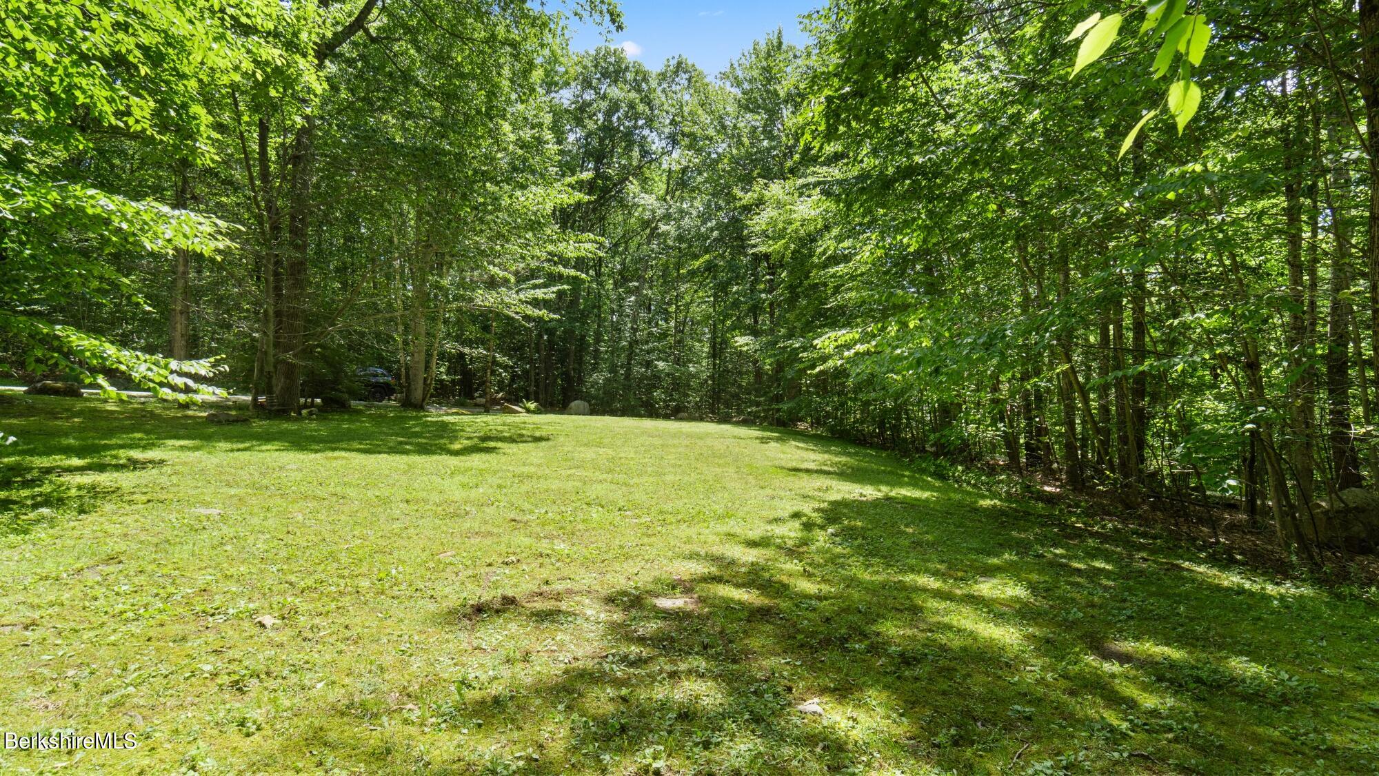 499 Norton Rd