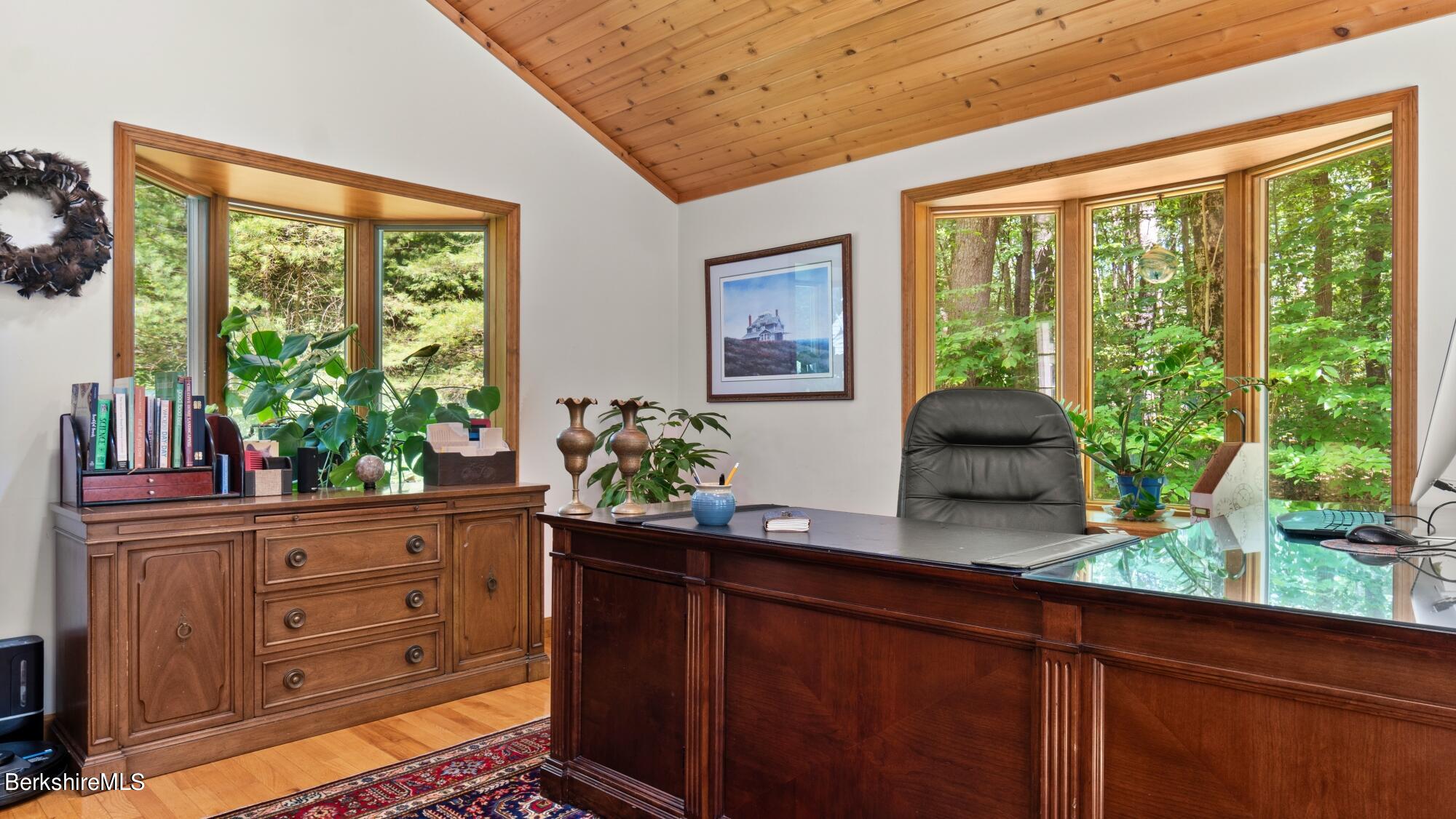 499 Norton Rd