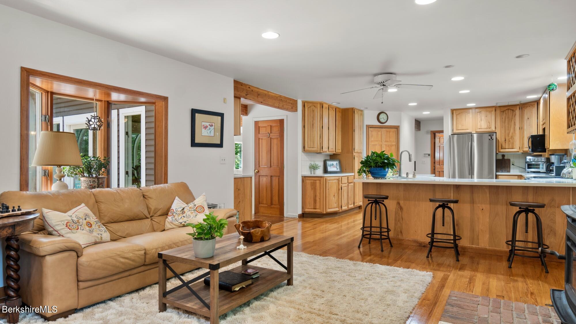 499 Norton Rd