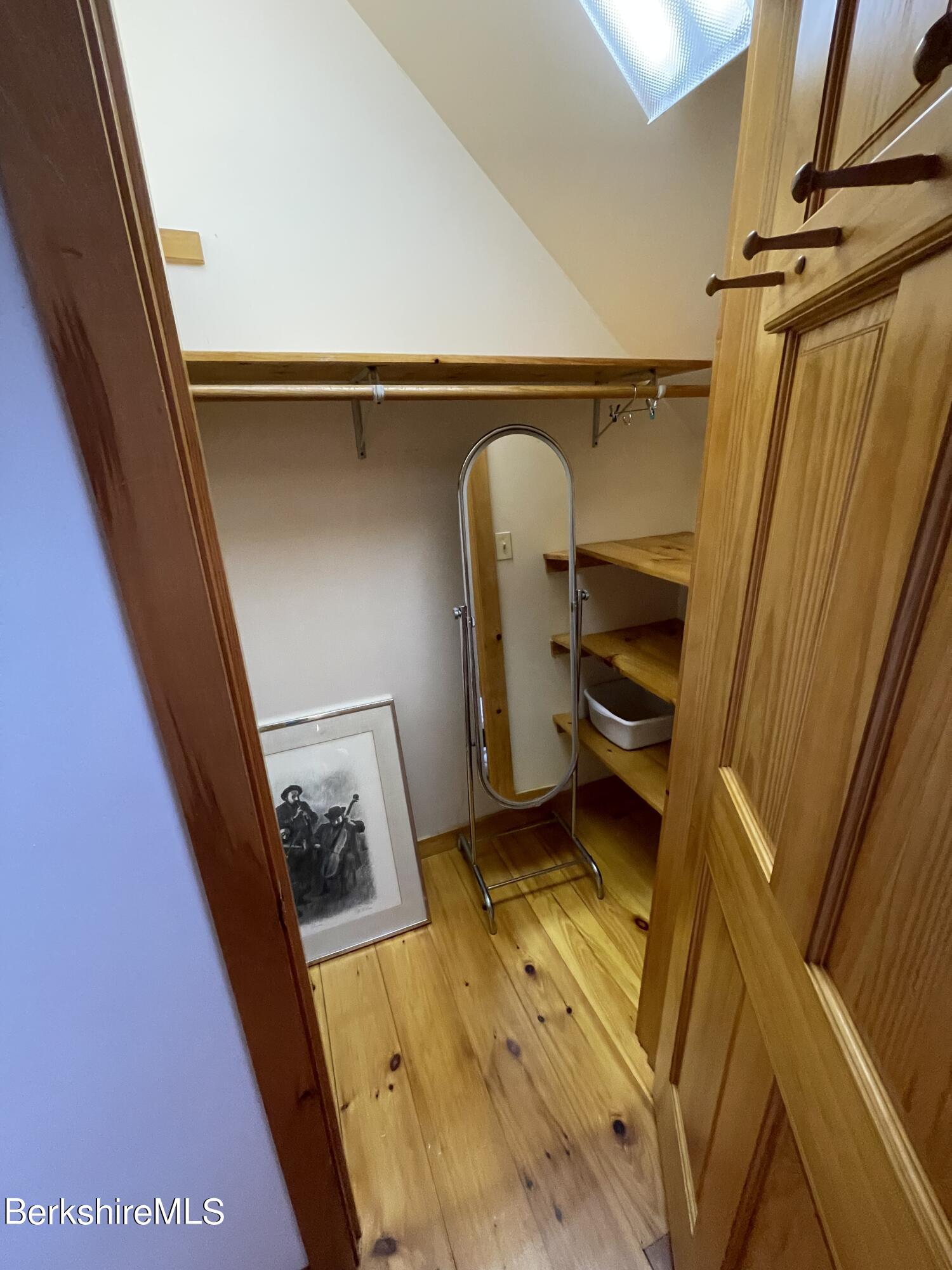 14 INGELL Rd, GARAGE STUDIO
