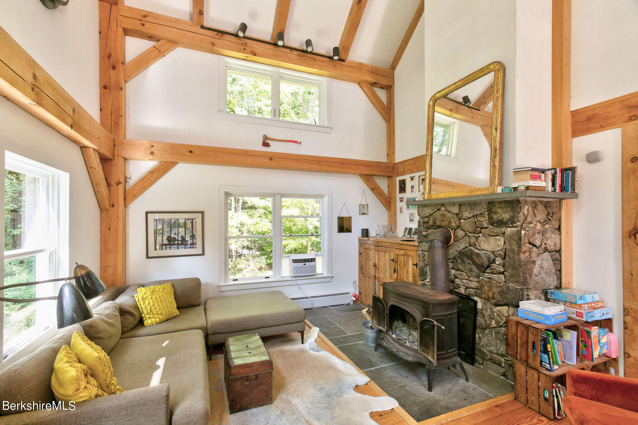 80 Mount Hunger Rd