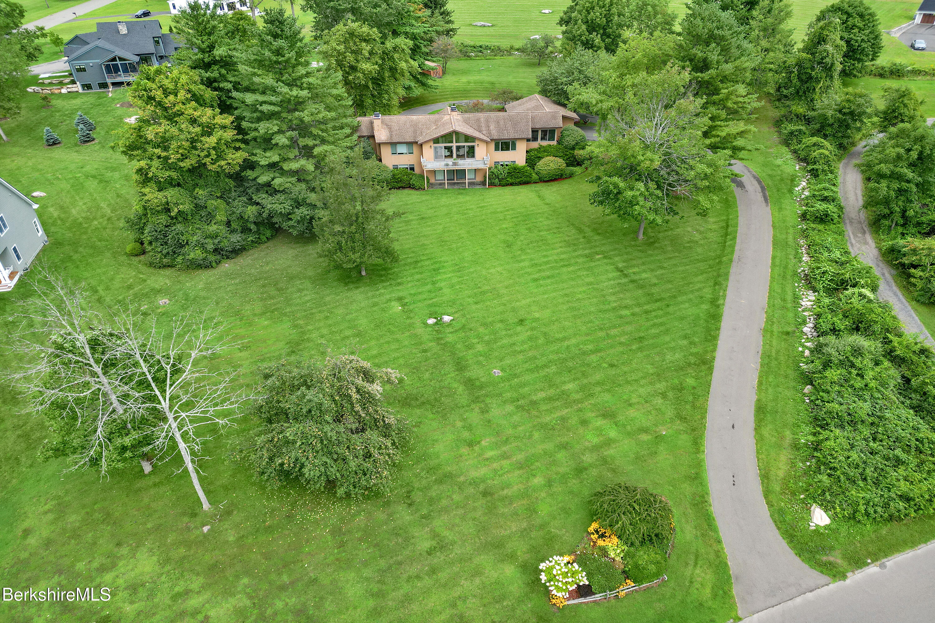 37 Kalliste Hill