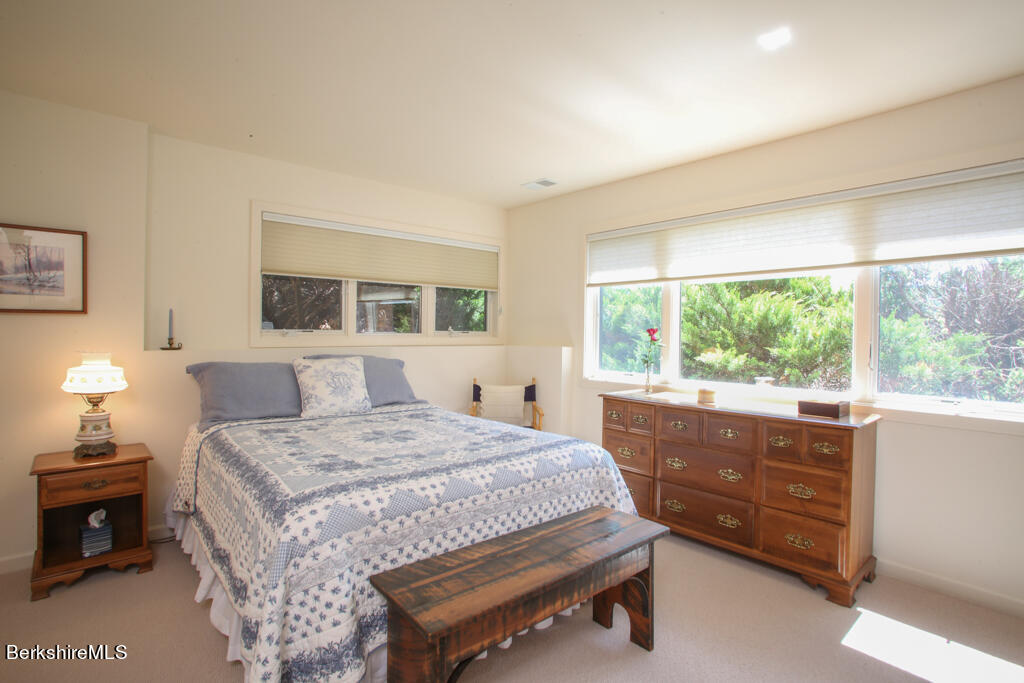 37 Kalliste Hill