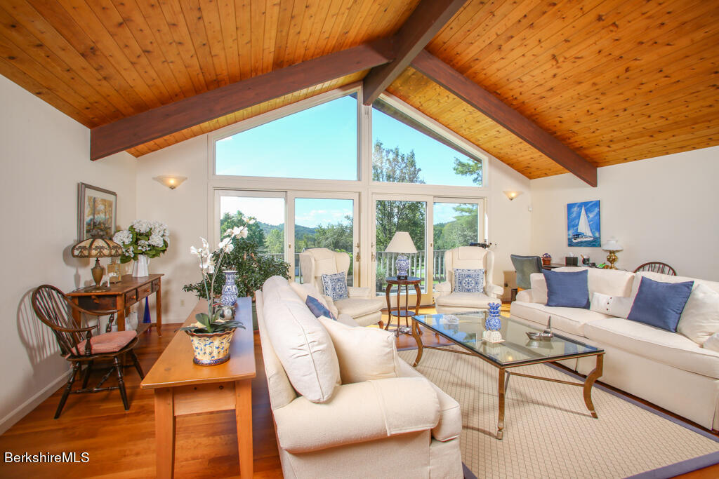 37 Kalliste Hill