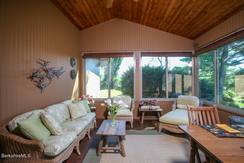37 Kalliste Hill