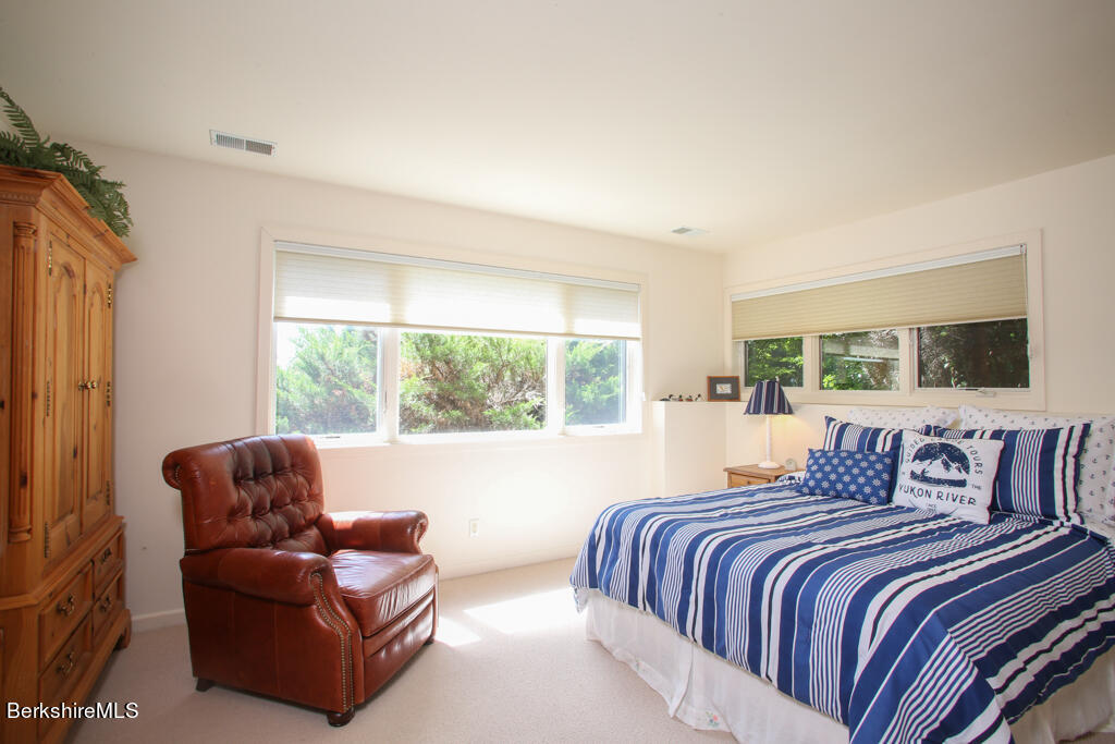 37 Kalliste Hill