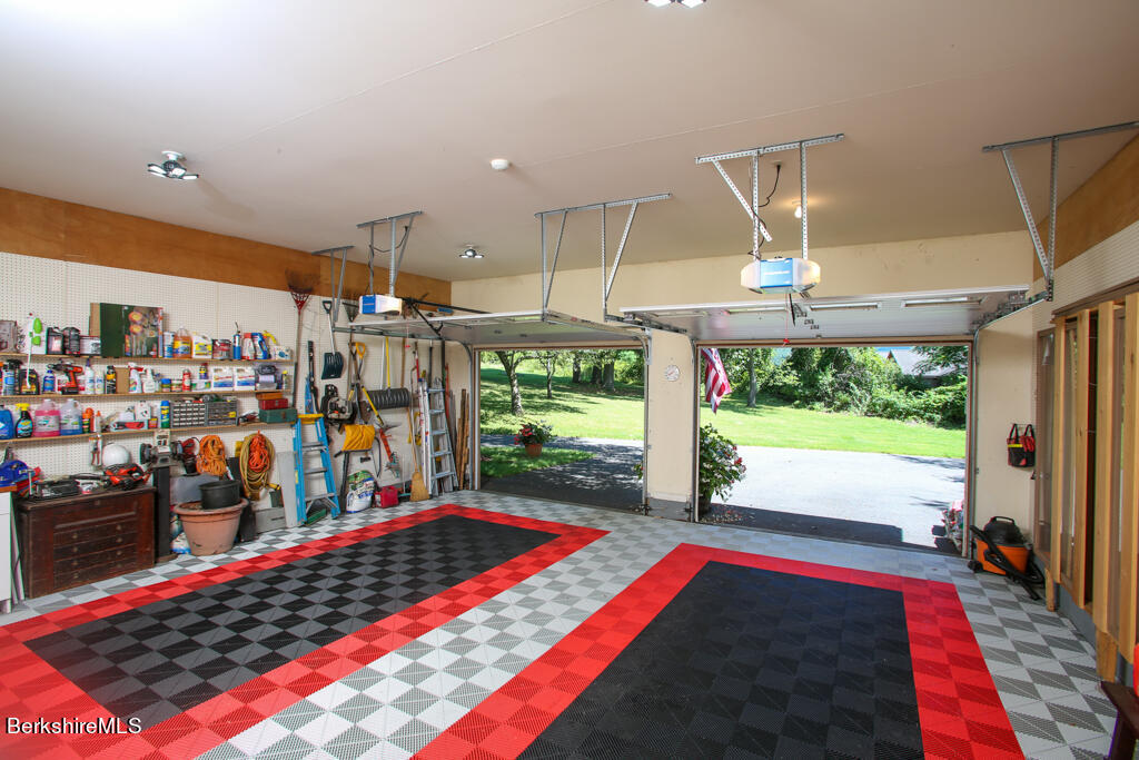 37 Kalliste Hill
