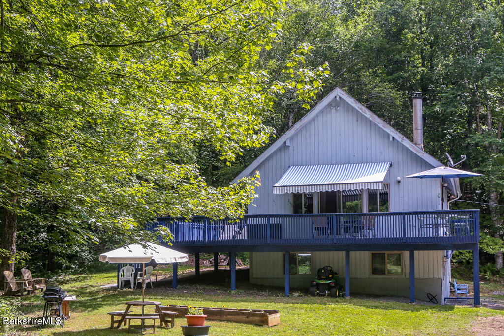 160 Stebbins Rd