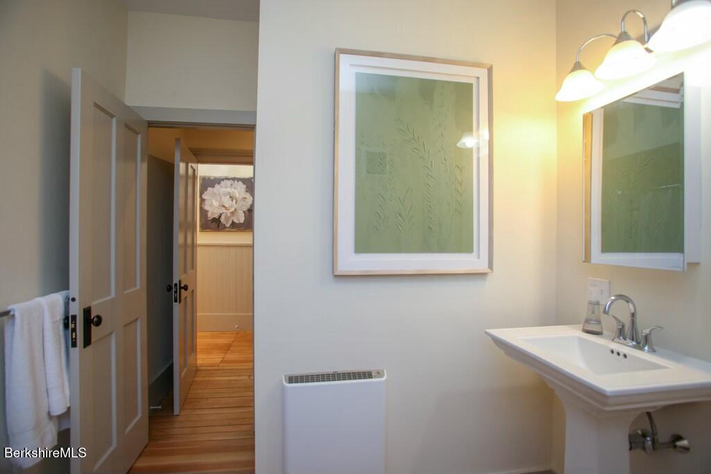 44 Main St, APT #1