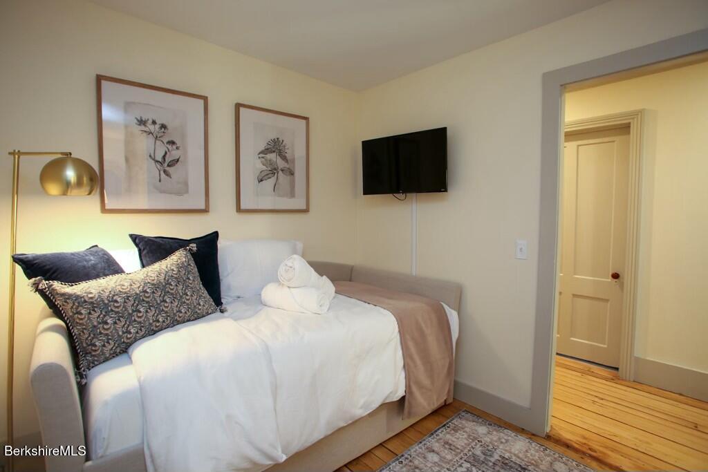 44 Main St, APT #1