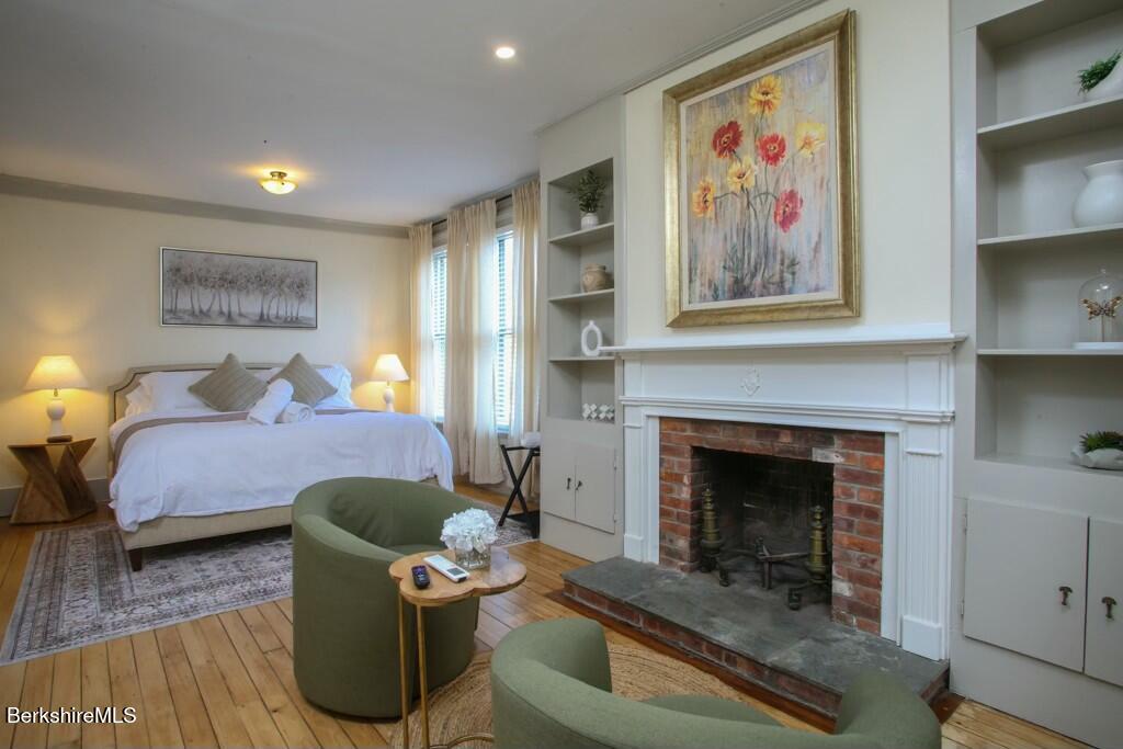 44 Main St, APT #1