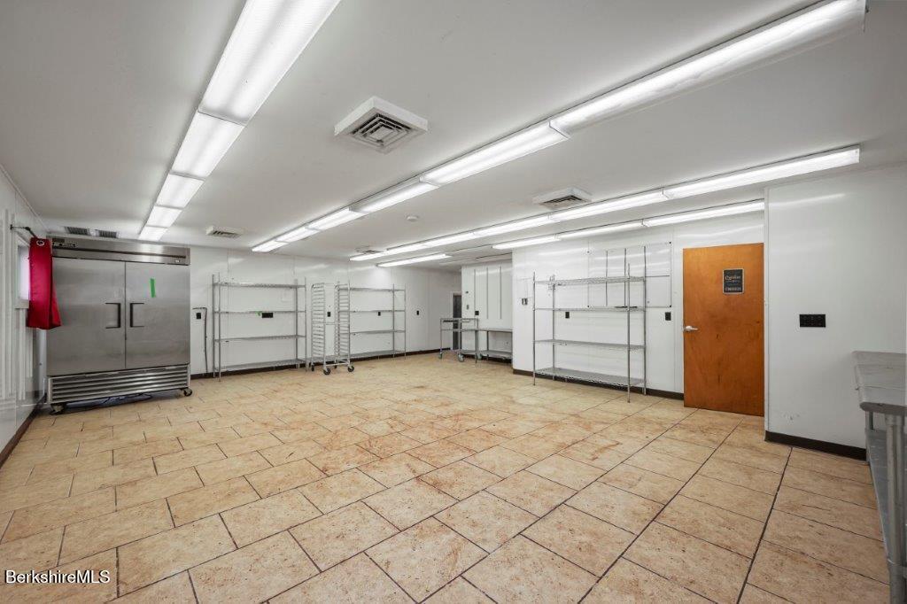 260 Stockbridge Rd
