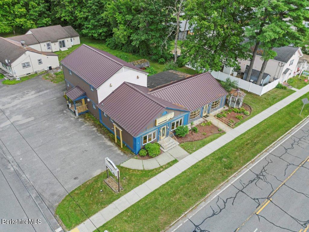 260 Stockbridge Rd