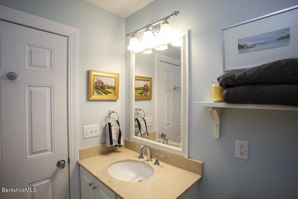 5 Silver Mine Ln