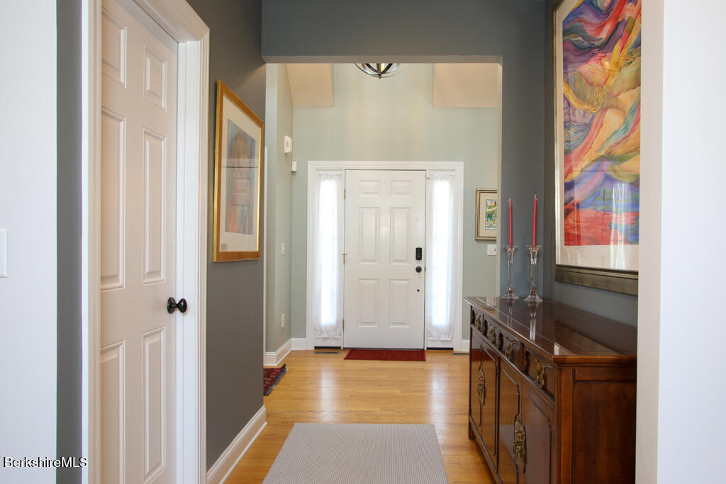 5 Silver Mine Ln