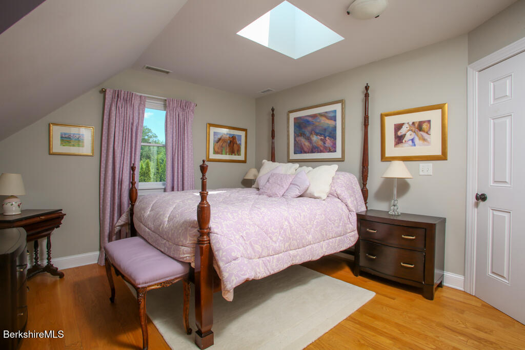 5 Silver Mine Ln