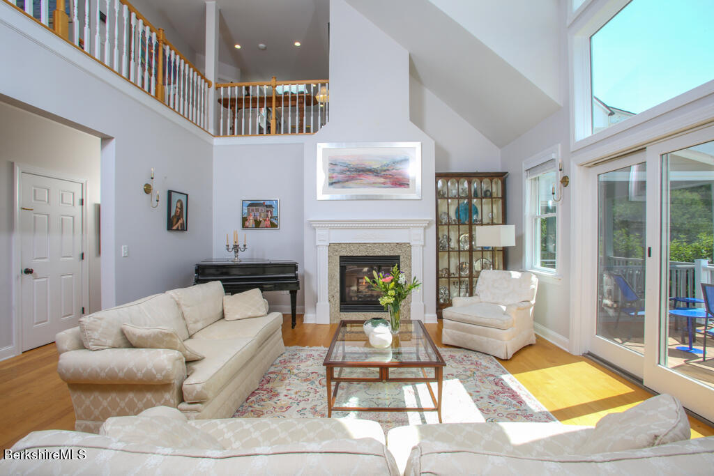 5 Silver Mine Ln