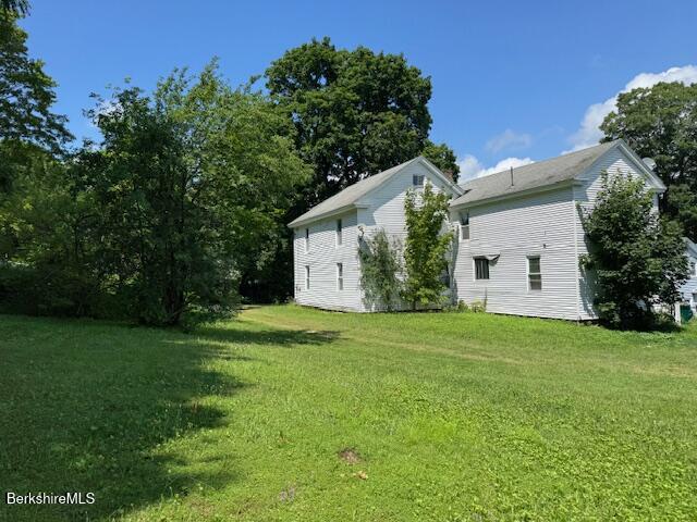 15 Golden Hill Rd