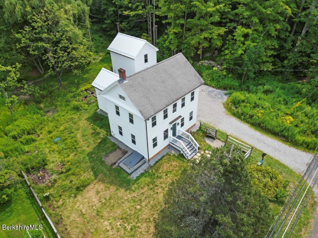 3238 Main St