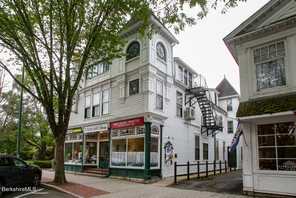 44 Main St 3